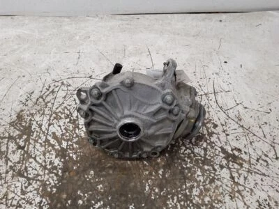 08 09 10 11 12 13 14 15 16 17, Mercedes-Benz C300 W205, conjunto de portaaviones delantero, OEM Foto 1 de 4