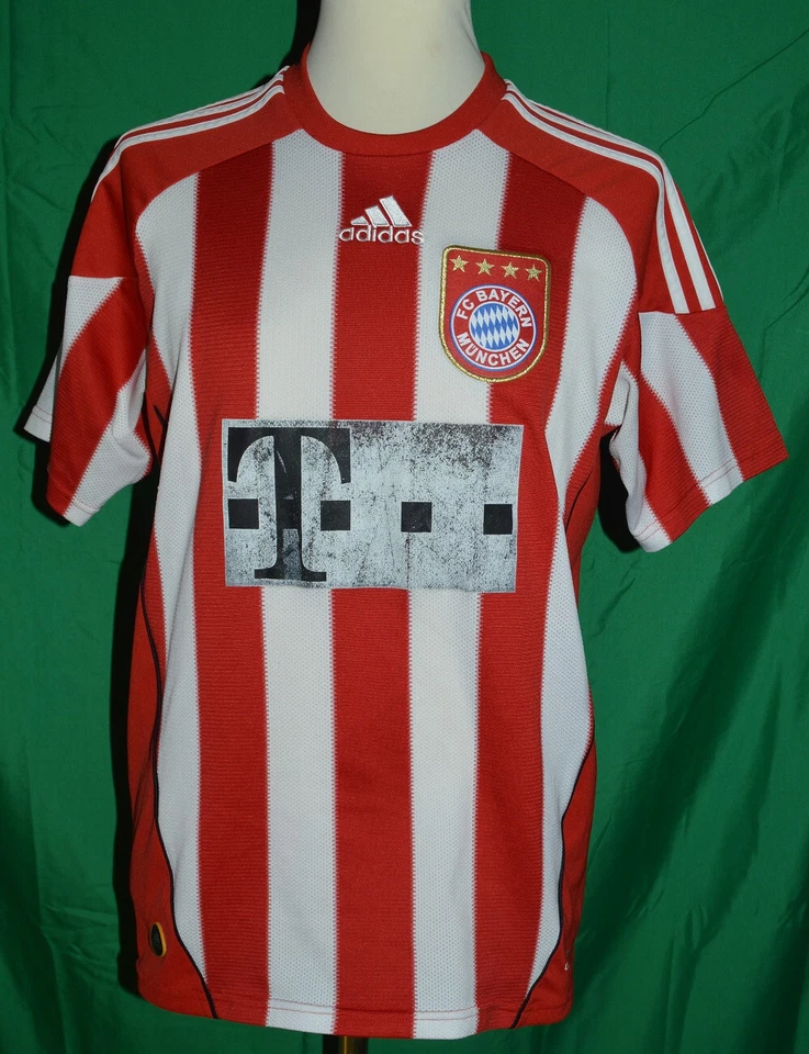 Trikot vom FC Bayern München, Saison 2010/2011, Größe 176, adidas -Sammlerstück- - Bild 1 von 1