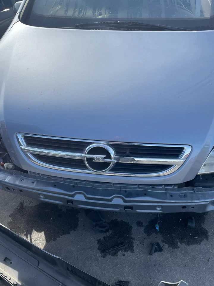 Opel / vauxhall Zafira A 1999/2005 chrome Front grill  - Image 1 of 1