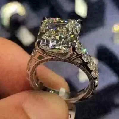 Помолвочное женское кольцо с муассанитом огранки Ашер 3,78 TCW с покрытием из белого золота 14 карат - Изображение 1 из 4