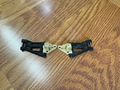 Team Associated Buggy Wide Front Suspension Arms #3 - Image 1 of 2