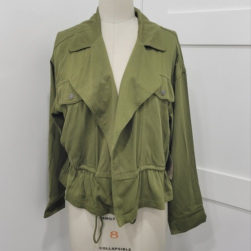 VETEMENTS Giacca stile utility Frye & Co verde leggera aperta davanti
