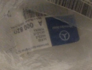 Headlamp Washer Nozzle, Left - 000 820 02 47 fits Mercedes 300E/300SEL/560SEL - Bild 1 von 2