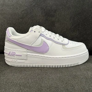 Nike Air Force 1 Shadow Lilac Bloom bianche da donna 7,5 Swoosh in pelle FN6335-102 - Foto 1 di 7