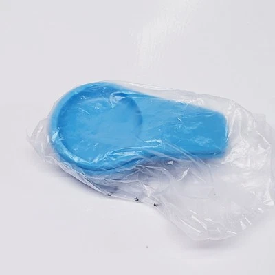 New Tupperware Measuring Spoons Set Blue 1 TBSP 1 tsp Refrigerator Magnets - Image 1 of 4