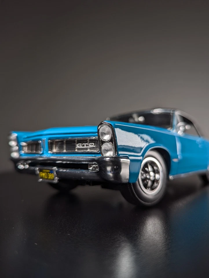 Maisto Special Pontiac GTO 1965 modelo de coche escala 1:18 azul, en caja Foto 1 de 4