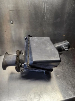 Infiniti QX56 Titan Armada 2007 conjunto de caja de filtro de filtro de aire de 5,6 L 16500-ZE00A Foto 1 de 4