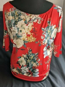 WHITE BIRCH Fun In Florals TOP Red Dolman Macoma Boutique SMALL S $33 - Picture 1 of 3