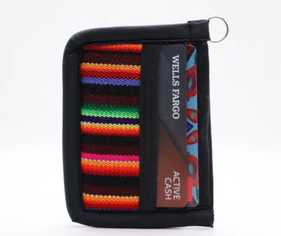 Cartera delgada multicolor hecha a mano porta tarjetas Bolivia Foto 1 de 4