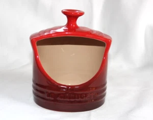 Le Creuset Salt Keeper Cellar Pig Crock Cerise Red 10 oz - Picture 1 of 8