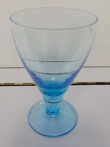 CÁLIZ DE VIDRIO DE ZAFIRO PARFAIT O MARTINI 6 PULGADAS TIENE CAPACIDAD PARA 8 OZS - Imagen 1 de 6