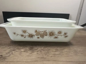 Cazuela de colección Pyrex cono de pino dorado ahorro de espacio 575-B sin tapa y pan blanco - Imagen 1 de 14