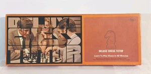 Lowe "Tutor de Ajedrez de Lujo" Blanco y Negro Piezas de Ajedrez y Tablero Caja Original De Colección - Imagen 1 de 11