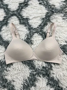 Sujetador inalámbrico beige Warners para mujer talla 38B - Imagen 1 de 11