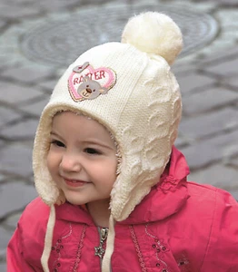 BABY MÄDCHEN KINDER GESTRICKT warme Wintermütze Gr. 9 - 24 Monate NEU BINDEN BOMMEL BOMMEL - Bild 1 von 1