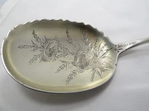 W. Faber & Söhne Sterling Silber hell graviert Jugendstil Servierlöffel 9-1/2 - Bild 1 von 4