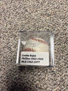 Cookie Rojas Béisbol Autografiado Con Estuche, Filis, Reales, Mets - Imagen 1 de 7