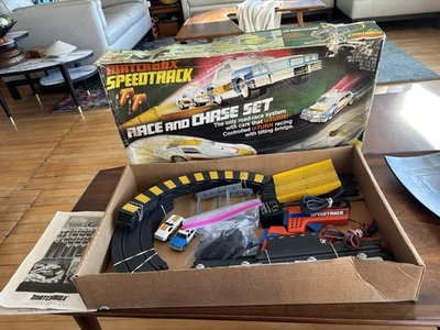 1979 Matchbox Speed Track Slot Car Race and Chase Set Tested/Complete In Box - Image 1 of 4