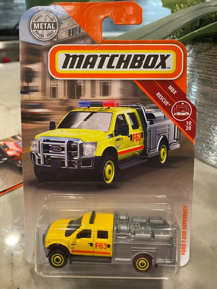 2018 MATCHBOX MBX SOCCORSO 10/20 - FORD F-550 SUPERDUTY GIALLO E GRIGIO - Immagine 1 di 1