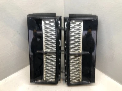 Range Rover L322 Ala Rejillas Laterales Ventilaciones Java Negro 2002 a 2009 R14115 Foto 1 de 4