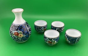Vintage Japanese Sake Set Blue Floral Design 5 Pc - Picture 1 of 8