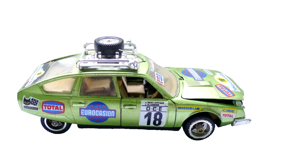VECCHIO MODELLINO POLISTIL VINTAGE RENAULT  CX 2200 RALLY 1 25 - Immagine 1 di 4