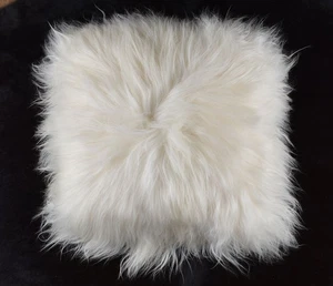 LAMMFELL KISSEN NATUR WEISS 45 x 45 cm BEIDE SEITEN LAMMFELL LANGWOLLIG - Bild 1 von 5
