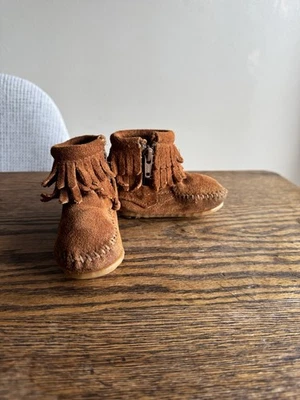 Minnetonka Infant Fringe Moccasins Size 2 Brown Suede - Image 1 of 4