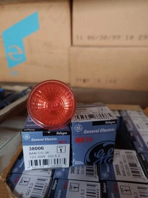 GE 12V 20W GU5.3 Pink Halogen Dichroic Lamp Pack Of 20 - Image 1 of 3