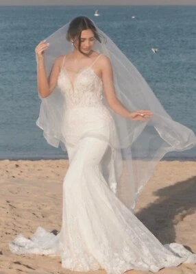 Custom tailored white wedding dress in a great condition, size S - Image 1 of 4