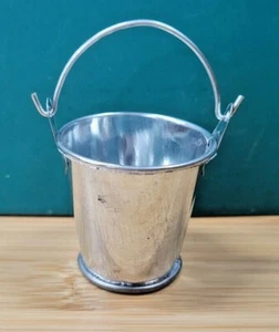 RC 1/10 1/12 Scale Miniature Bucket Pail Rock Crawler Truck Diorama Accessory - Picture 1 of 4