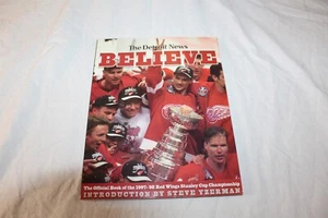 1998 Detroit News Official Book Of 1997-98 Detroit Red Wings Hockey Stanley Cup - Picture 1 of 13