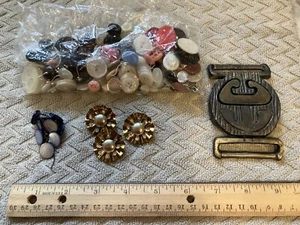 vintage RARE buttons & buckle collection+double LION HEAD buckle - Picture 1 of 6