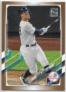 Topps 2021 Aaron Judge #99 Gold Parallel #'d 1499/2021 New York Yankees Serie 1 - Imagen 1 de 2