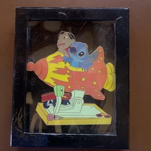 LILO & STITCH Rocket Jumbo Pin LE 250 - Picture 1 of 3
