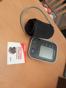 Omron 10 Series BP786N Wireless Upper Arm Blood Pressure Monitor - Picture 1 of 1