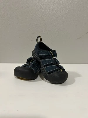 Keen Toddler Hiking Shoe Sandals Blue  Toe Box  Outdoor (size 5) Hook And Loop - Image 1 of 4