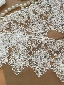Vintage White Floral Scalloped Lace Trim, 3.5" Home Decor, Dolls, Scrapbooks,etc - Picture 1 of 5