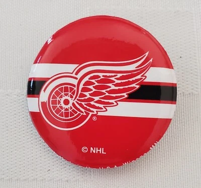 Detroit Red Wings Pin - Image 1 of 2