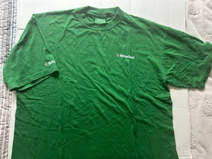 HEINEKEN BEER SMALL SPELL OUT WORDING SIZE XL GREEN SHORT SLEEVE T-SHIRT - Picture 1 of 14