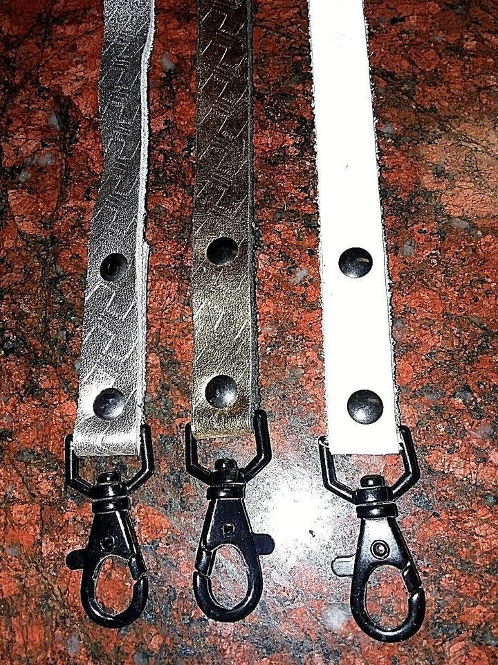 WHITE LEATHER DOG LEASH, GOLD LEATHER DOG LEASH, SILVER LEATHER DOG LEASH - Image 1 of 4