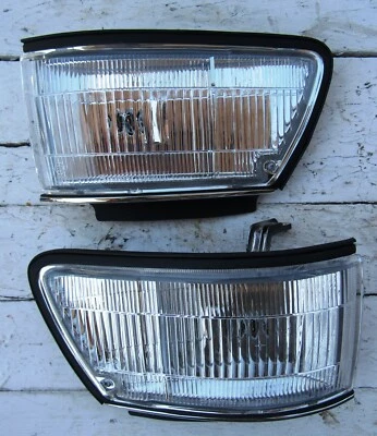 Toyota corolla AE92 EE90 Liftback L/B 1989-92 Corner lights PAIR Left Right side - Image 1 of 4