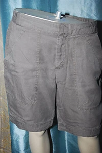 NWT NANETTE LEPORE ARMY SILK SHORTS SZ 0  - Picture 1 of 3