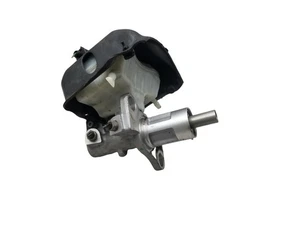 Audi A4 Brake Master Cylinder 2.0 Diesel CAHA 2008 B8 8K0611021B - Picture 1 of 7