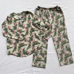 Kindred Bravely Nursing Fleece Pajama Set - Top NWT, Bottoms Used Christmas  M - Picture 1 of 23