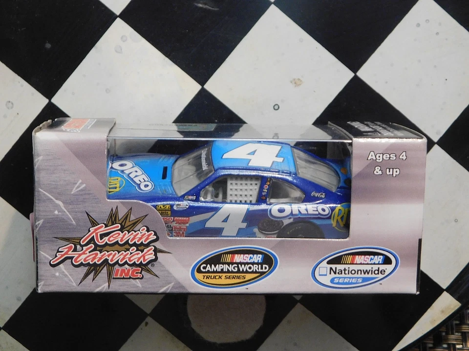 IC95 ACTION 1/64 2011 TONY STEWART RITZ OREO NATIONWIDE SERIES - Image 1 of 1