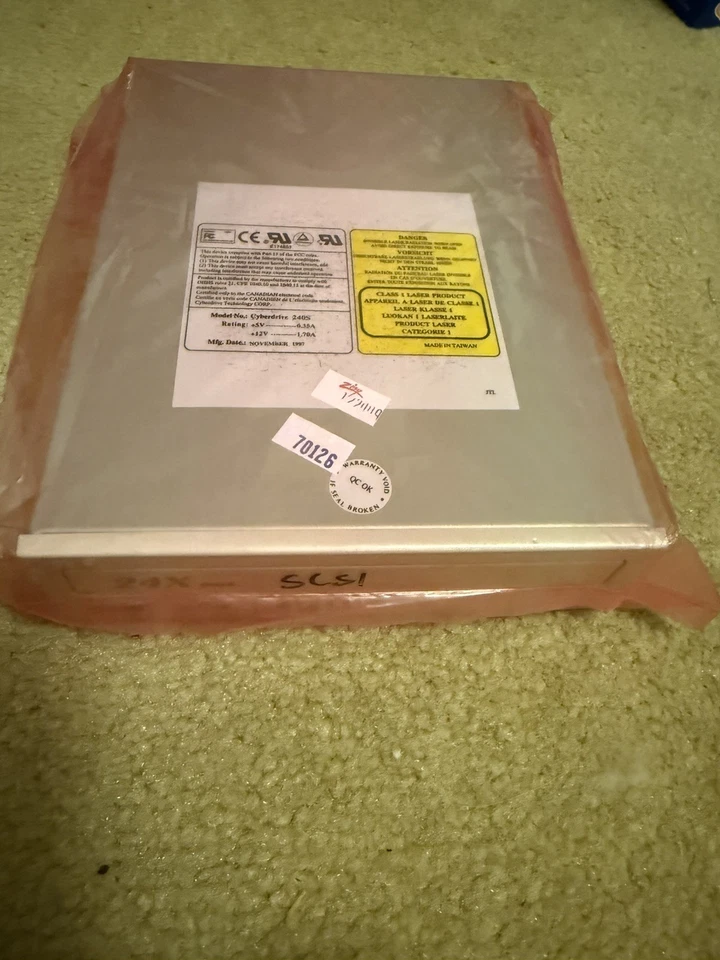 cyber drive 240s 24x SCSI CD Rom NEW - Image 1 of 1