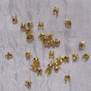50 CACHE NOEUDS METAL DORE embouts 4x3,5mm POUR CHAINE BILLES 1-1,5mm*O167 - Picture 1 of 2
