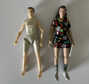 Stranger Things 6” Action Figures ‘Eleven’ Season 3 And 4 Versions X 2 Netflix - Picture 1 of 2
