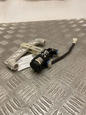 Mercedes-Benz GLC X253 C253 2017 Left front Seat adjustment motor UTO58339 - Image 1 of 4